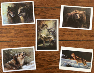 Box of 5 note cards wolves and bear.